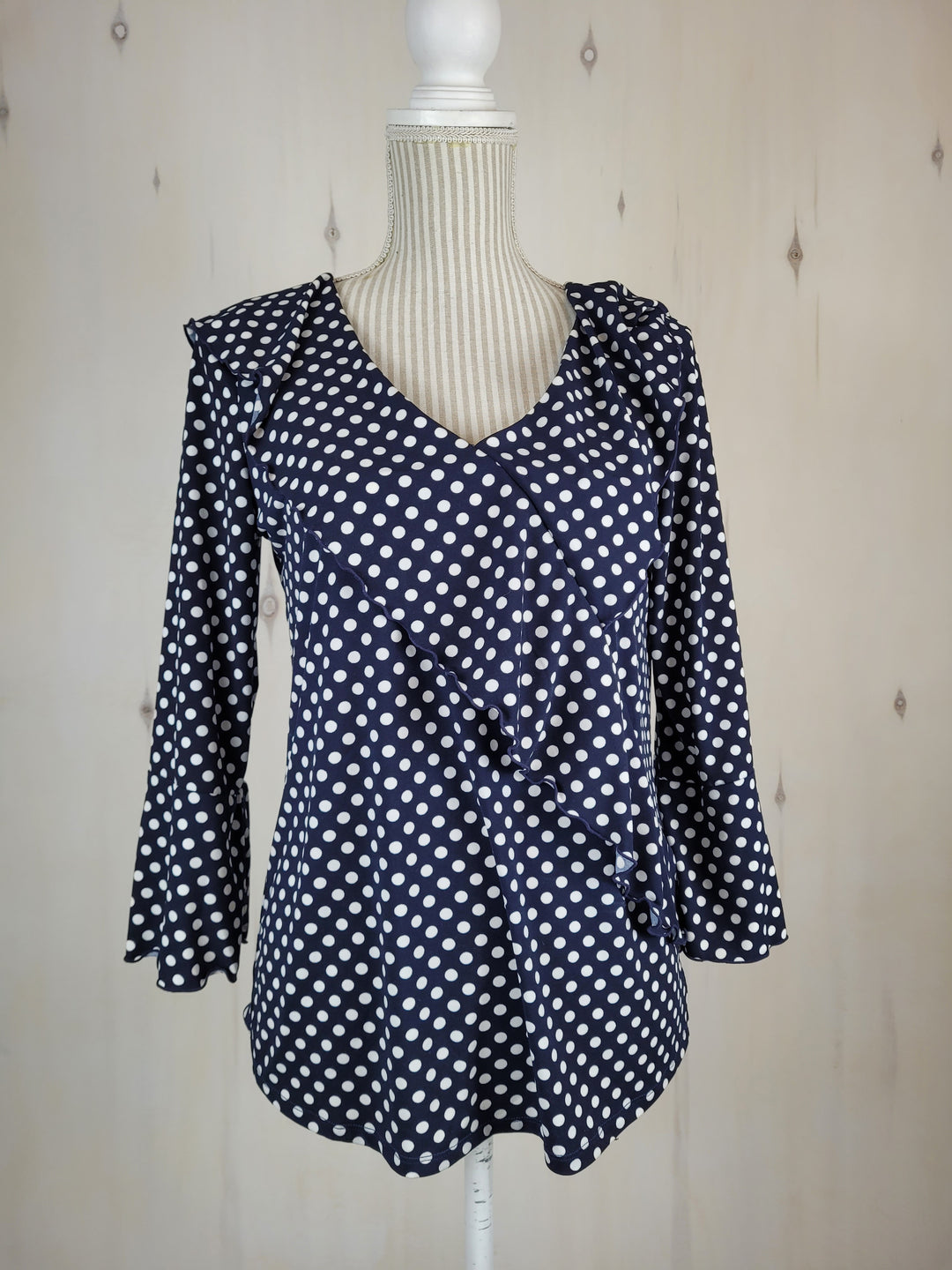 CLEO NAVY POLKA DOT TOP LADIES MEDIUM PRE-LOVED