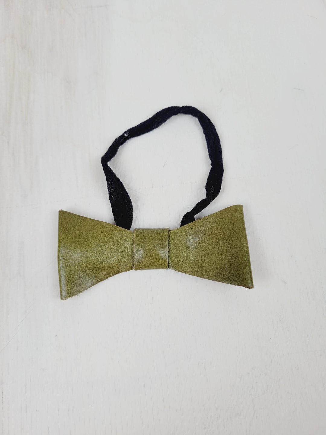 OLIVE BOWTIE (NYLON) BABY/TODDLER PRE-LOVED