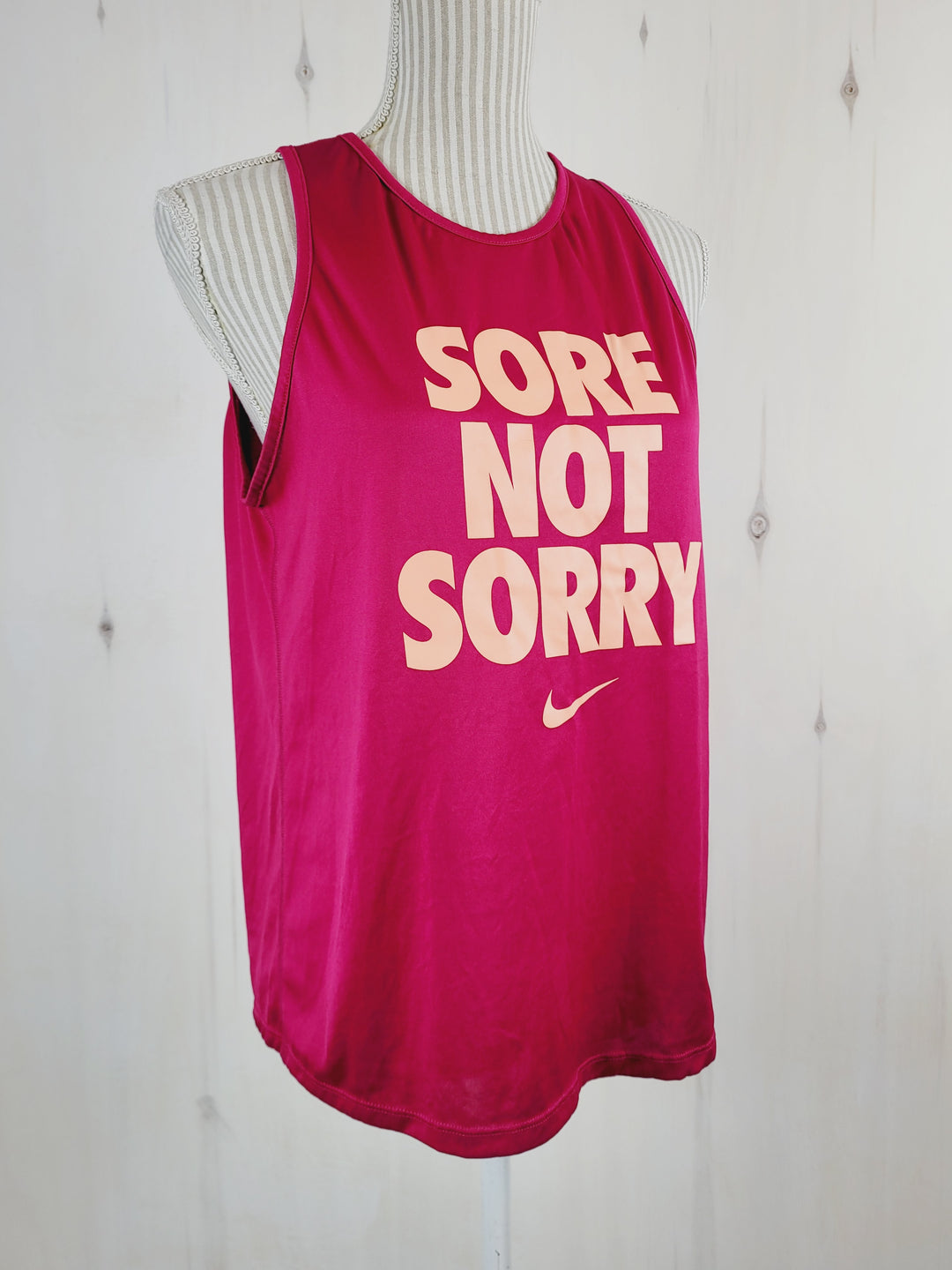 NIKE DRYFIT ATHLETIC TANK LADIES MEDIUM PRE-LOVED