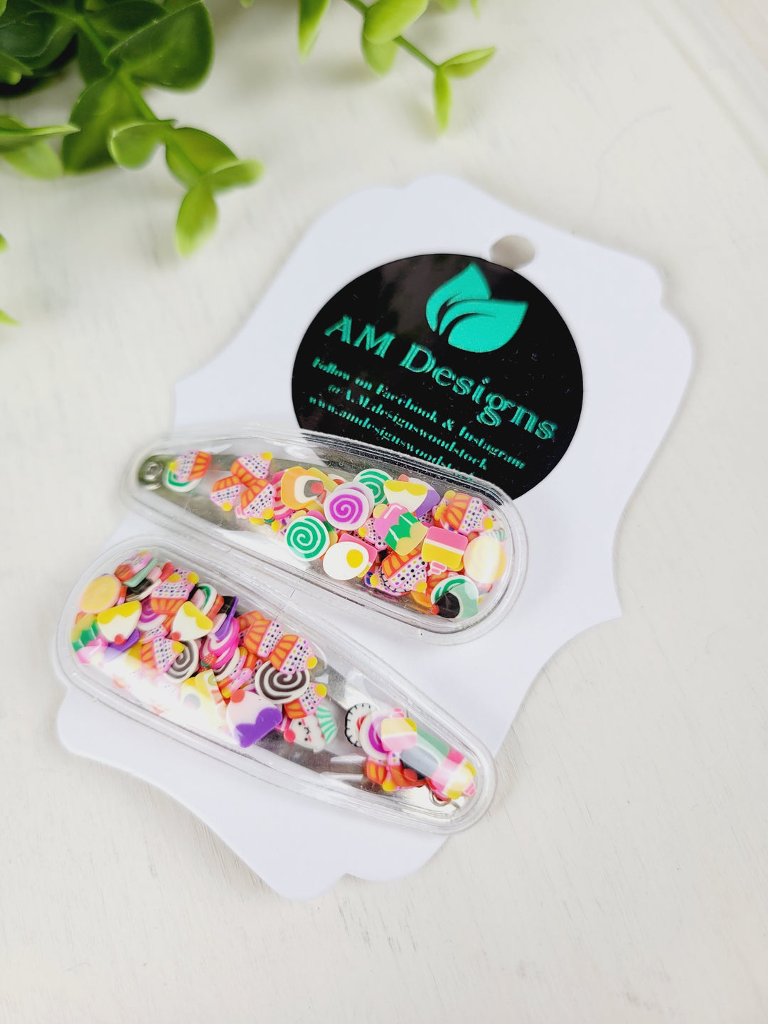 AM Designs Shaker Hair Clips