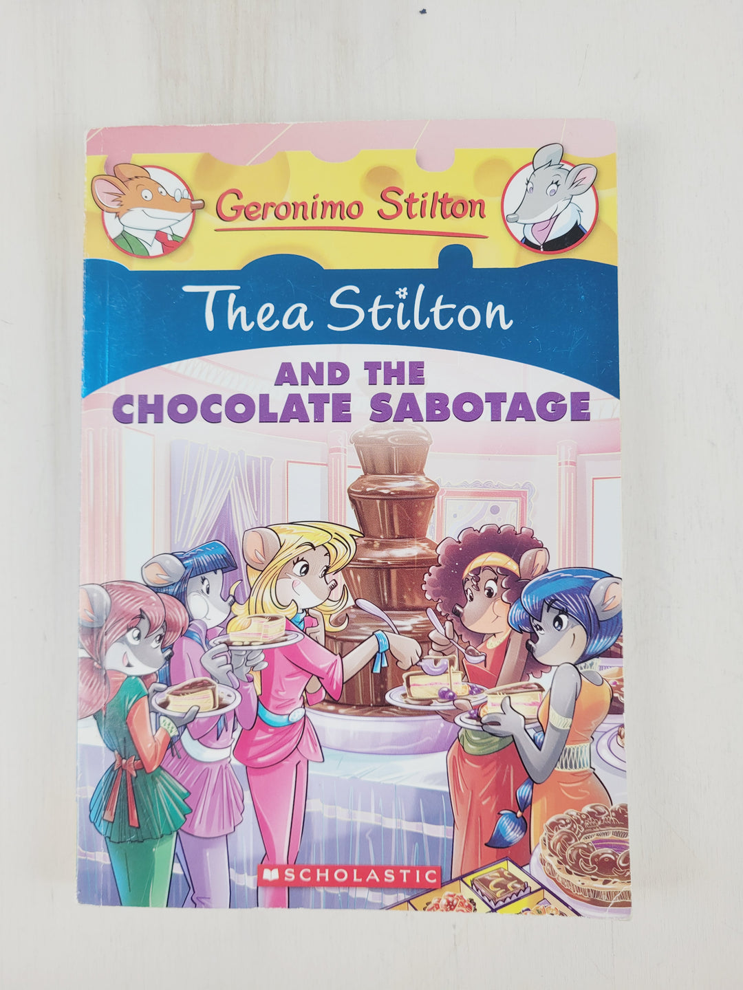 THEA STILTON AND THE CHOCOLATE SABOTAGE PRE-LOVED