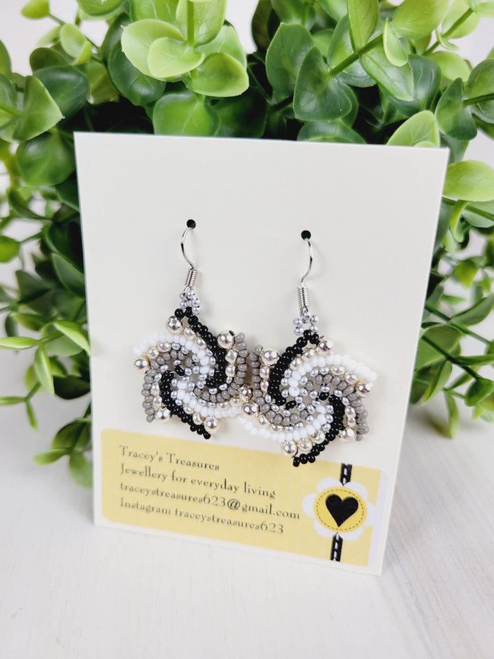 Tracey's Treasures, Dangle Earrings