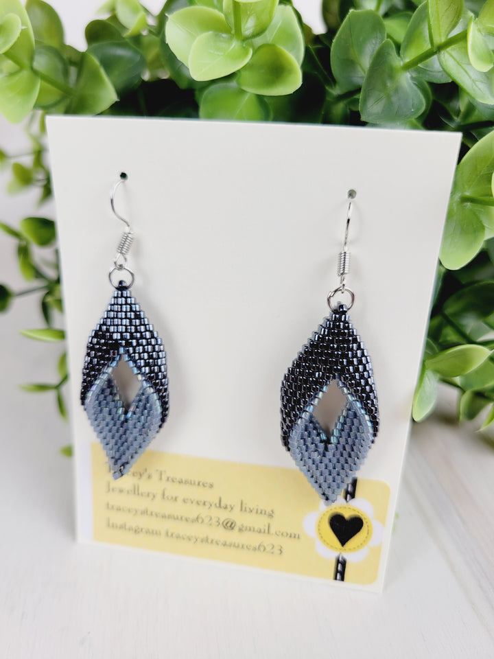 Tracey's Treasures, Dangle Earrings