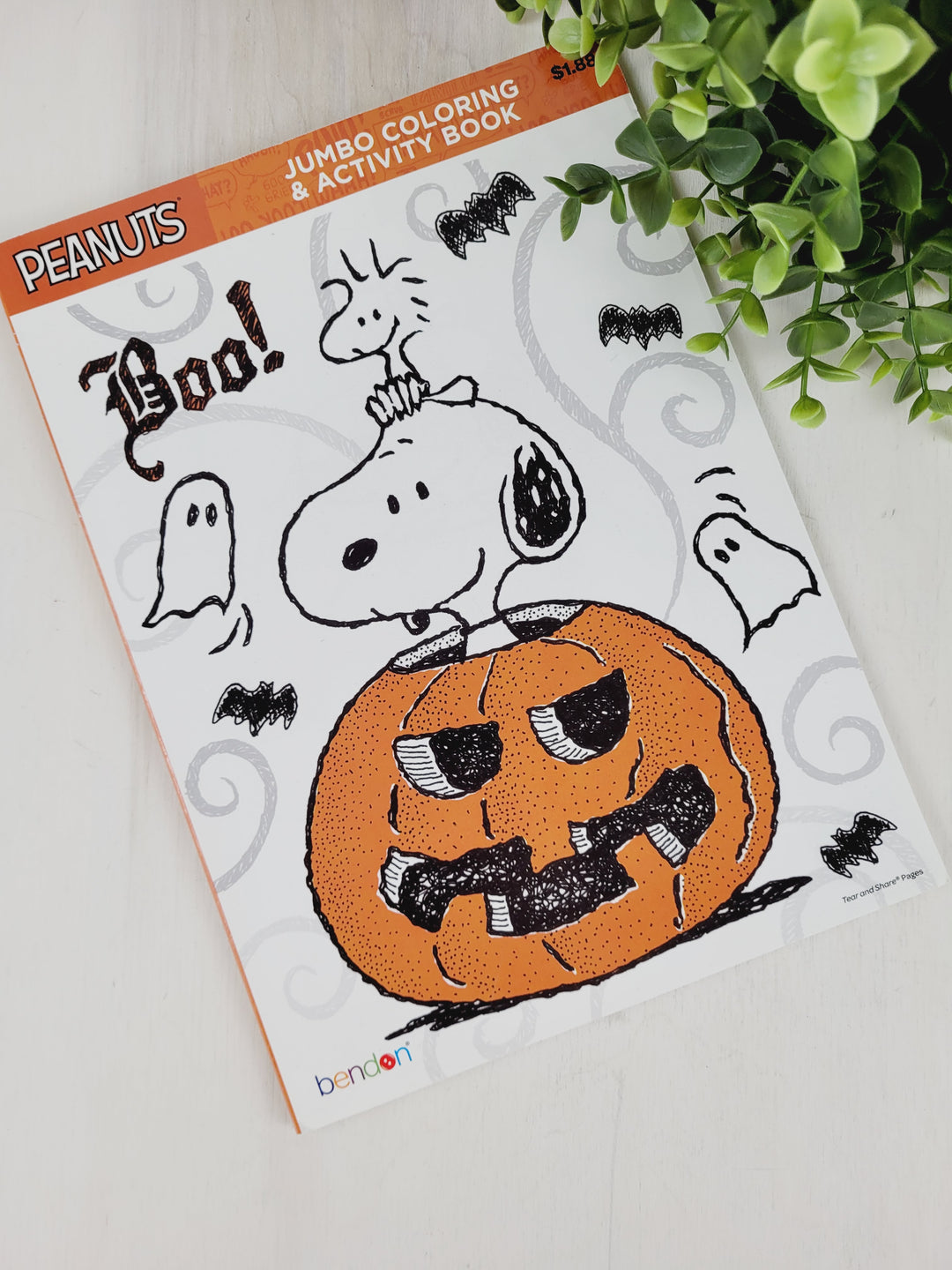 PEANUTS HALLOWEEN JUMBO ACTIVITY BOOK PRE-LOVED