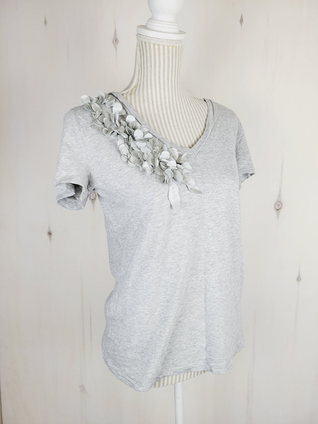 JOE FRESH GREY V NECK T SHIRT LADIES MEDIUM PRE-LOVED