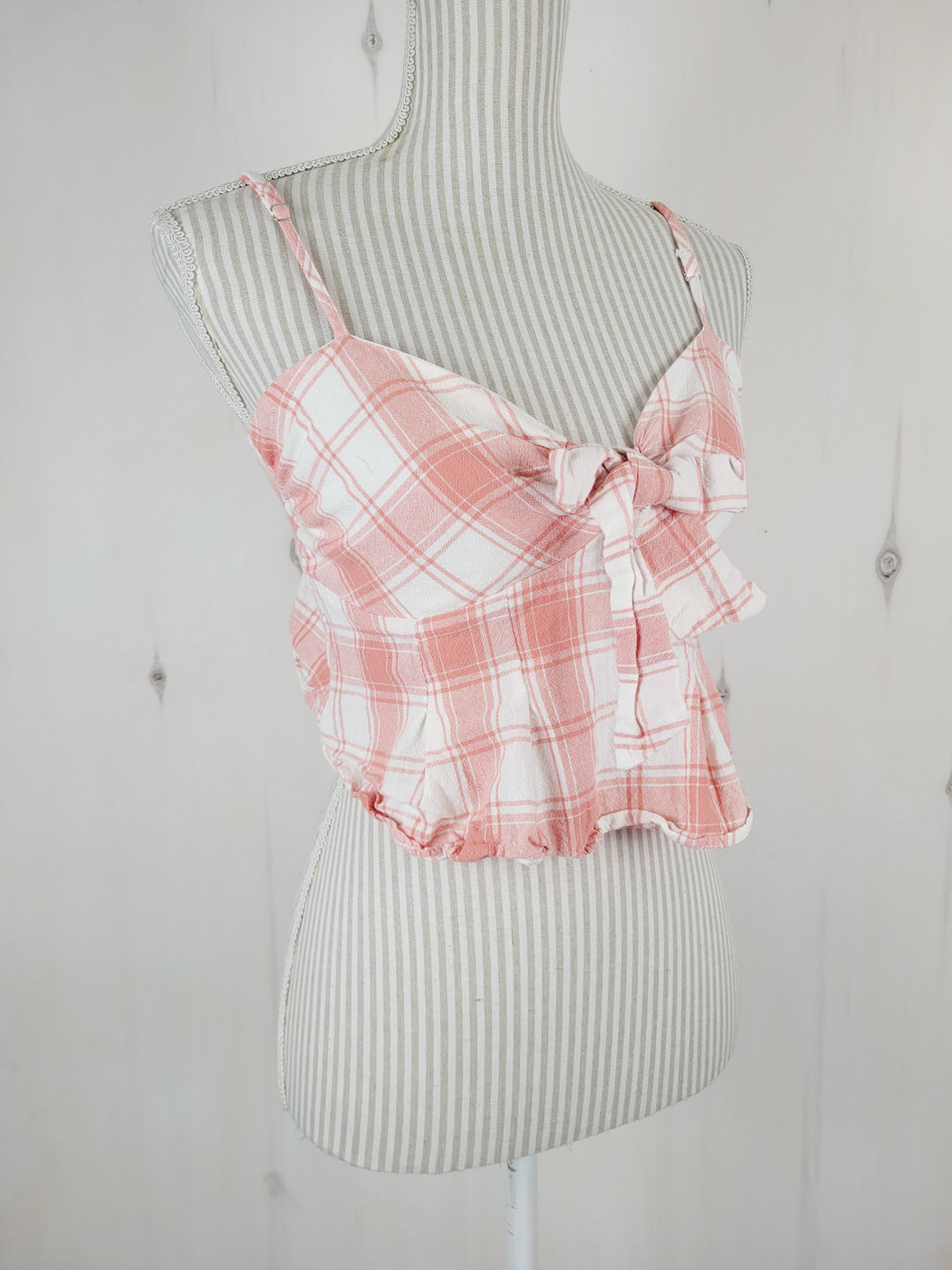 URBAN ROMANTICS PLAID TOP LADIES MEDIUM PRE-LOVED