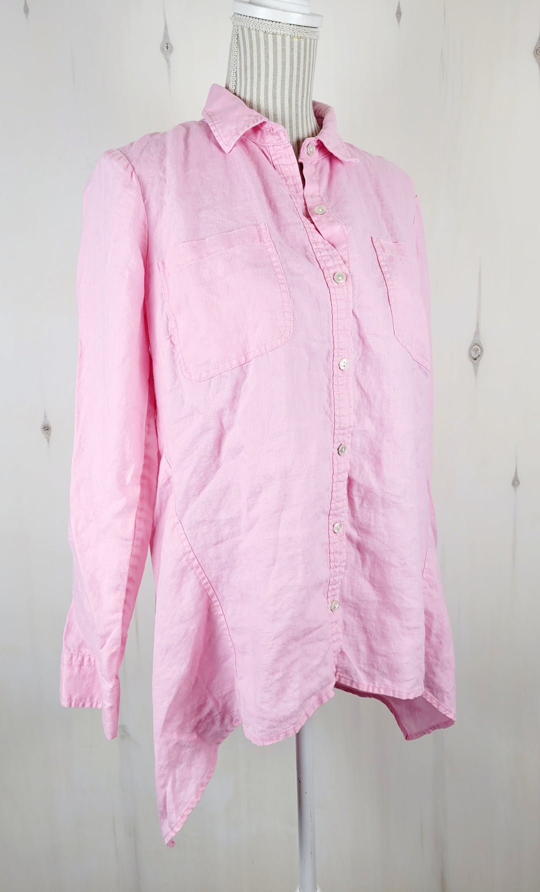 JONES NY PINK OVERSIZED BUTTON UP LADIES LARGE PRE-LOVED