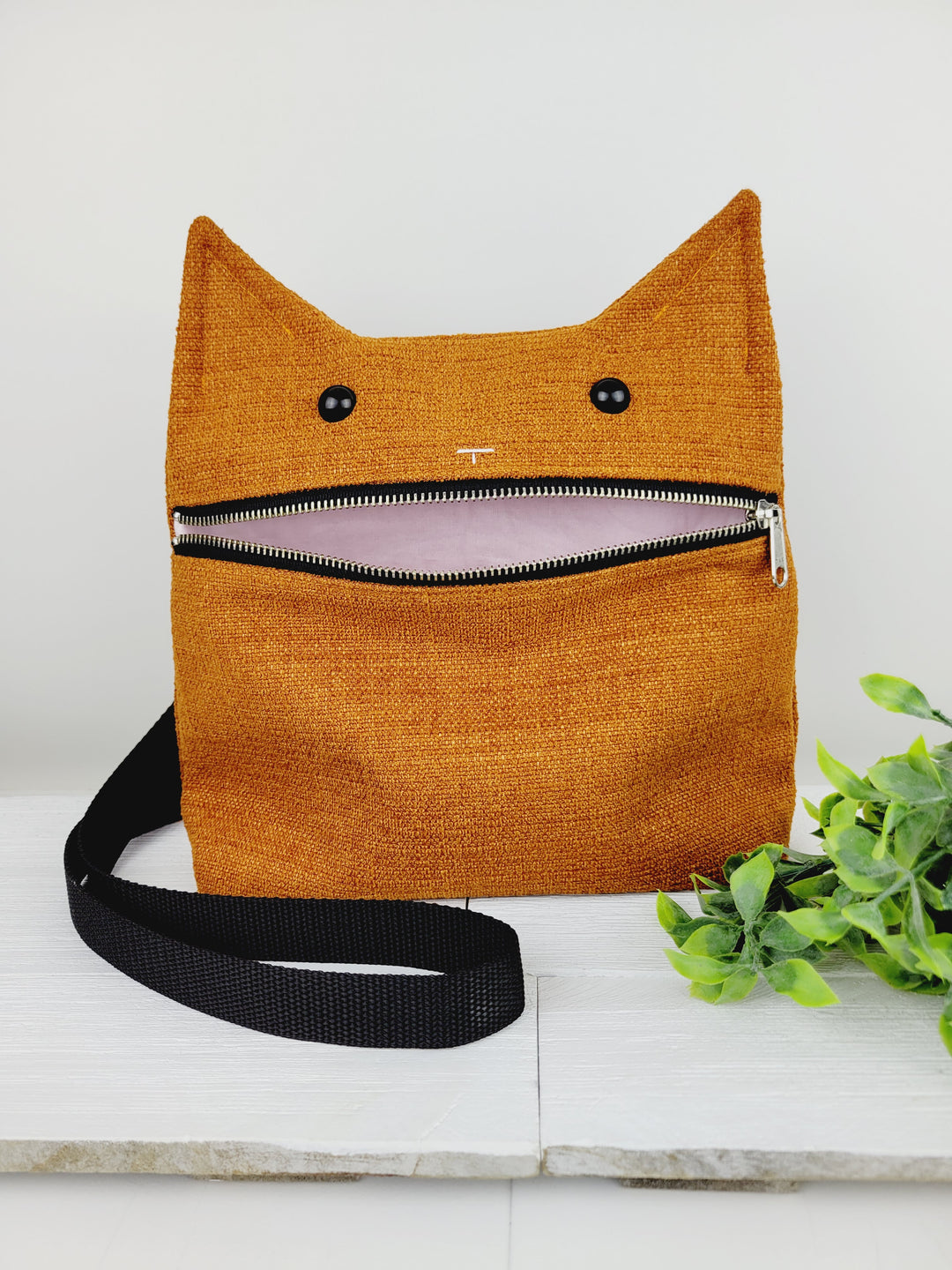 Izzyrai Handmade, Cat Purse With Adjustable Strap