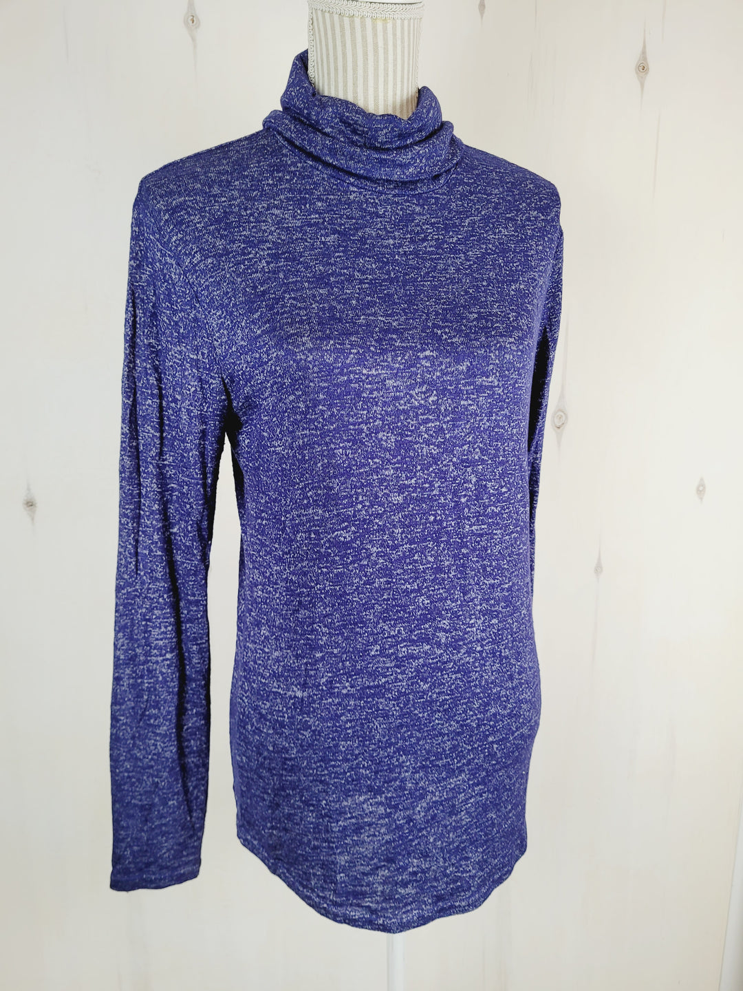 BLEU GRAY DARK BLUE TURTLENECK LADIES MEDIUM PRE-LOVED