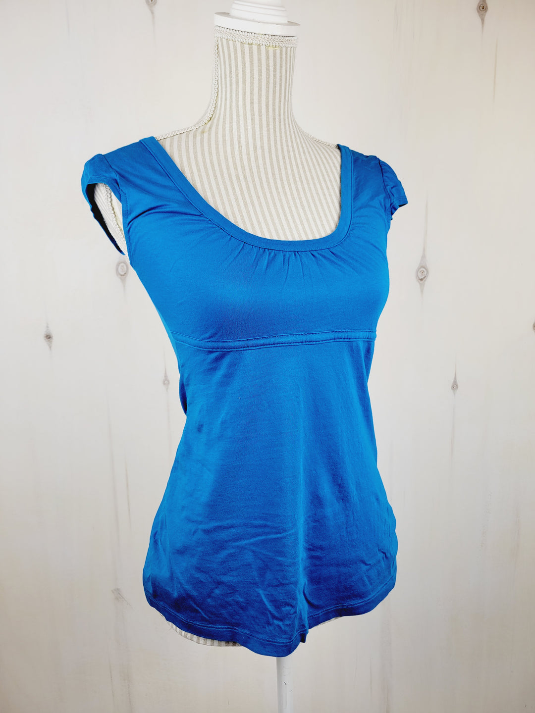 SMART SET BLUE TOP LADIES MEDIUM PRE-LOVED