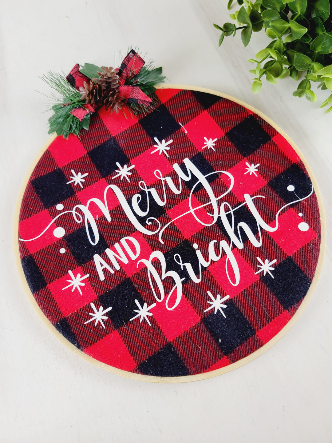 Liz's Custom Creations, Merry & Bright Buffalo Plaid Hoop Wall Decor