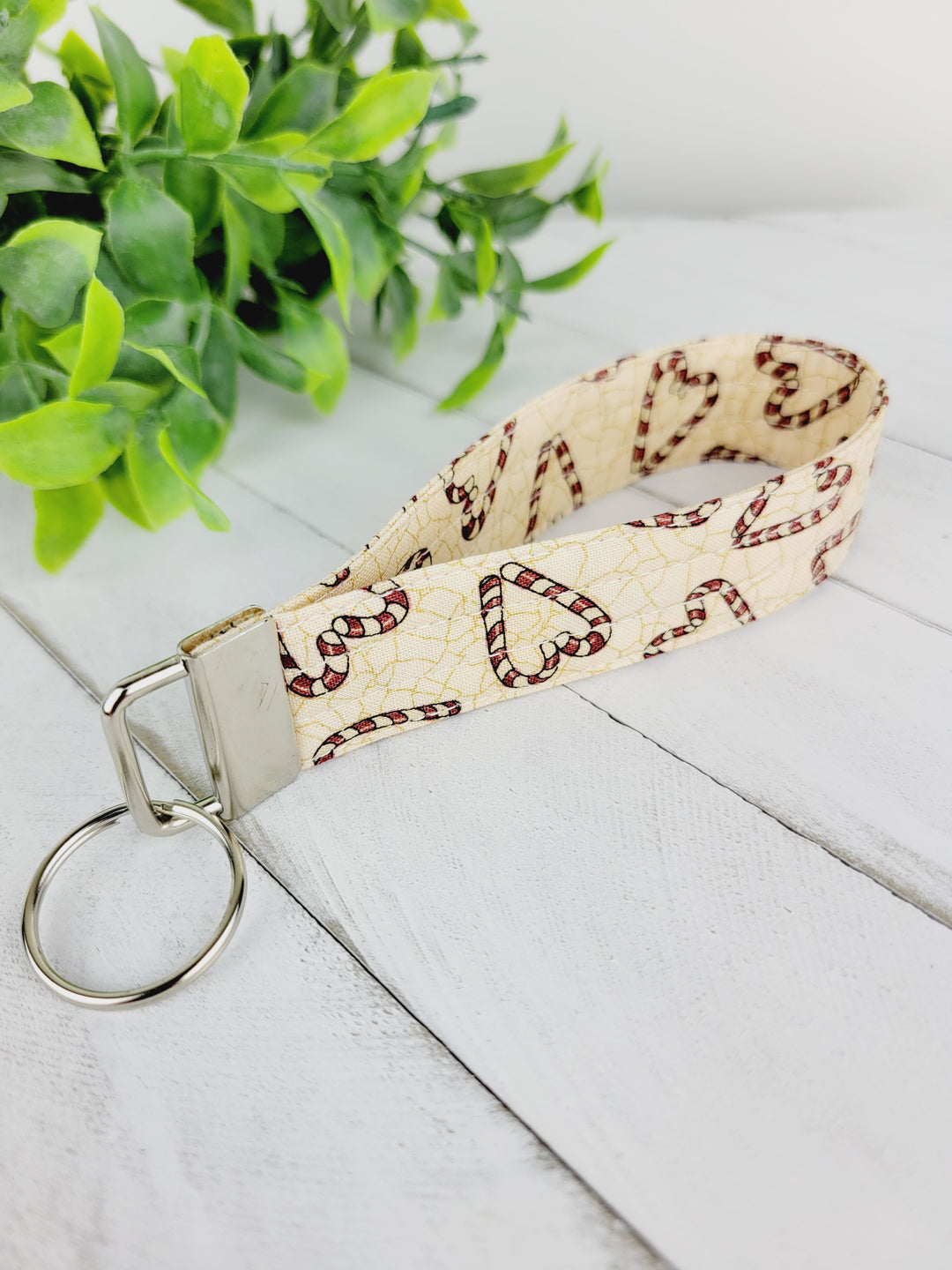 Izzyrai Handmade, Holiday Fabric Key Fobs