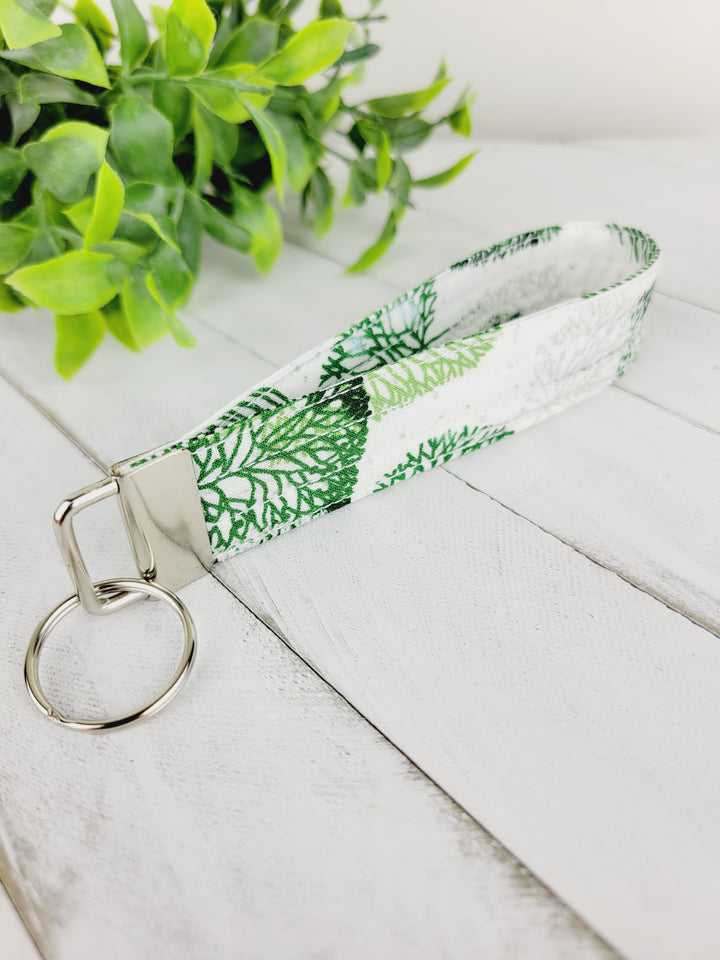 Izzyrai Handmade, Holiday Fabric Key Fobs