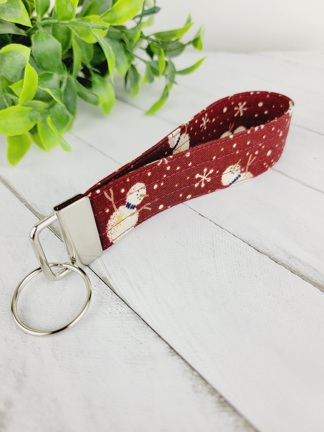 Izzyrai Handmade, Holiday Fabric Key Fobs