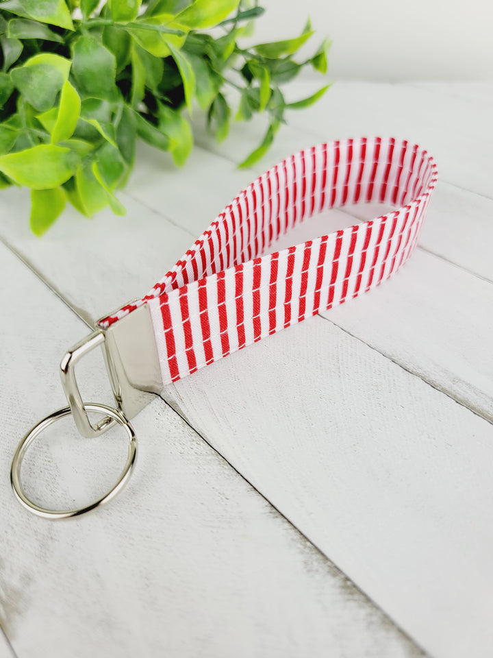 Izzyrai Handmade, Holiday Fabric Key Fobs