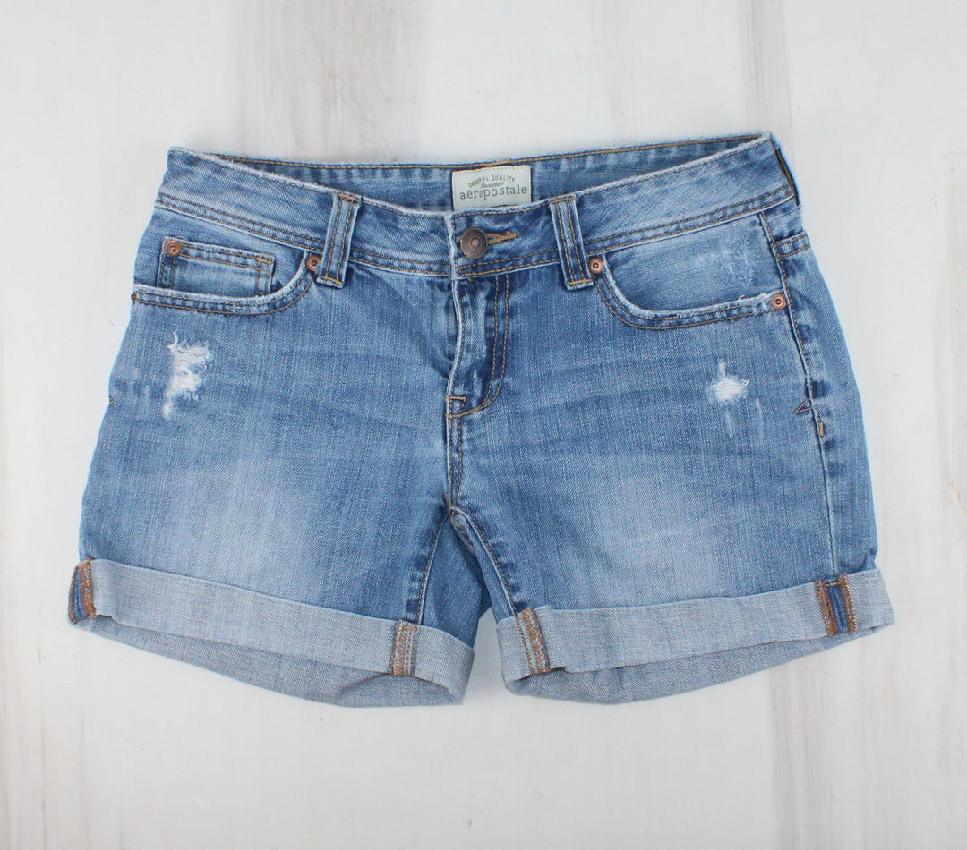 AEROPOSTALE JEAN SHORTS LADIES SIZE 1/2 PRE-LOVED