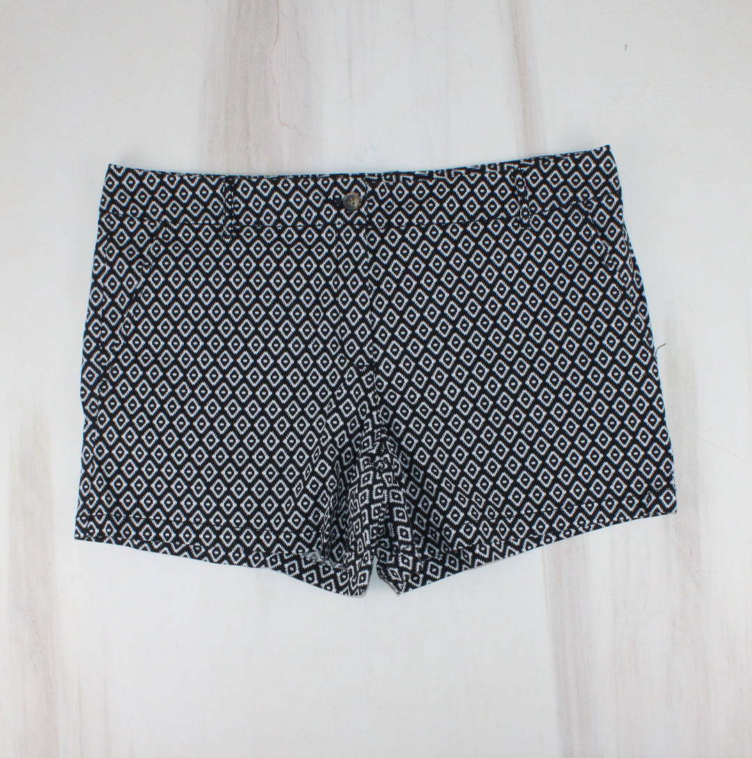 GEORGE BLACK/WHITE SHORTS LADIES SIZE 14 PRE-LOVED