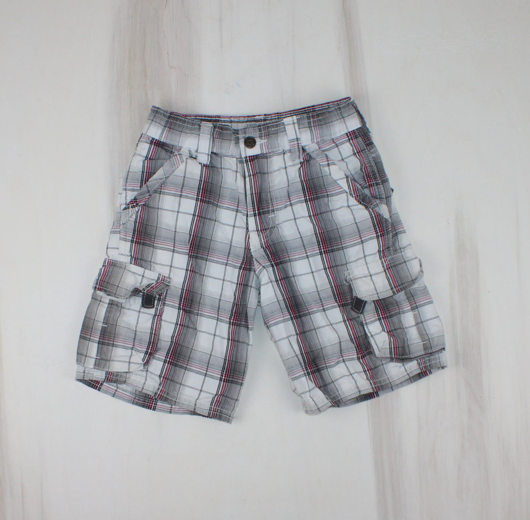 WRANGLER RED & GREY PLAID SHORTS 6Y PRE-LOVED