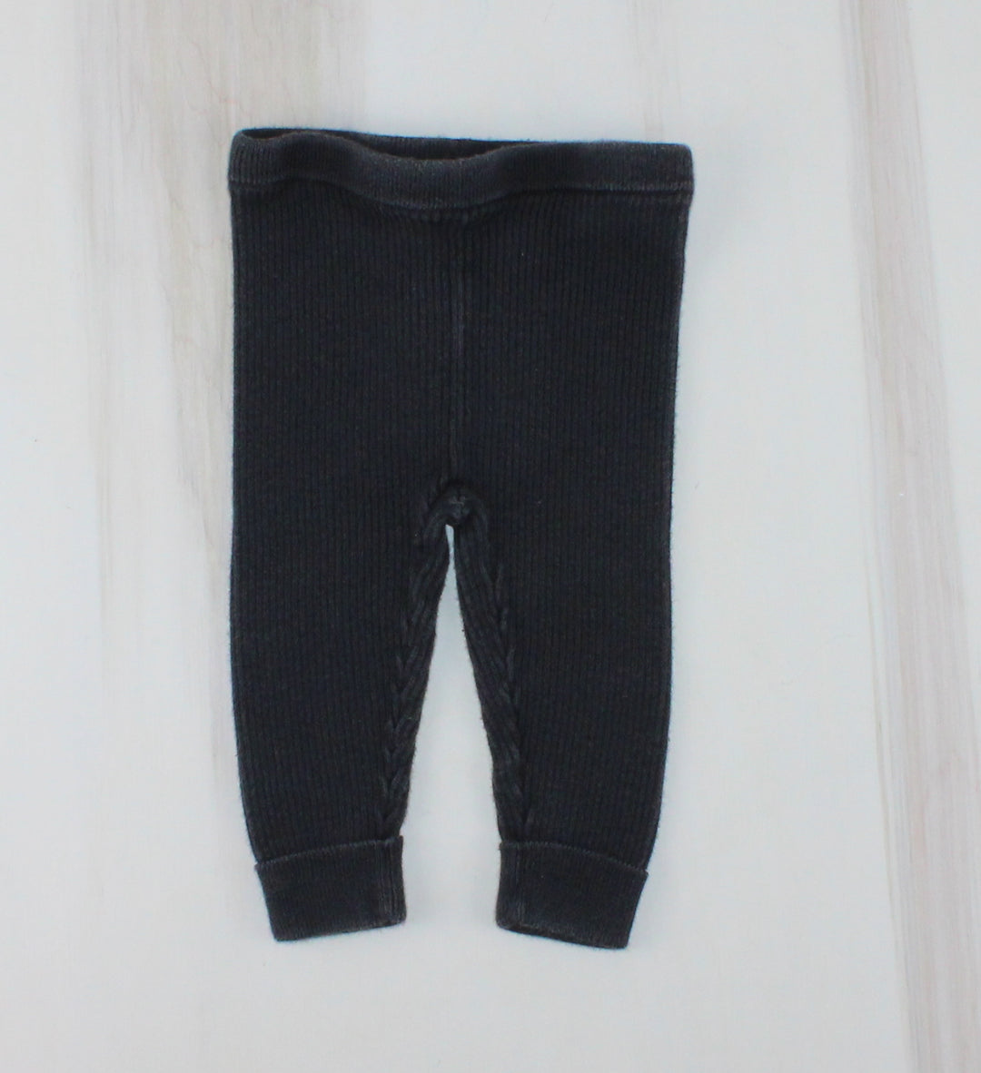 GAP CHARCOAL THICK LEGGINGS 3-6M PRE-LOVED