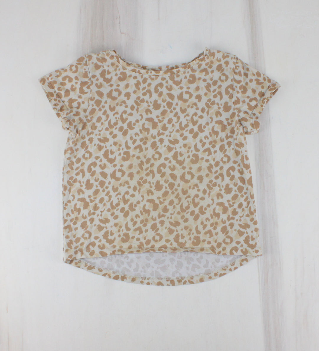 OLD NAVY ANIMAL PRINT TAN TSHIRT 5Y PRE-LOVED