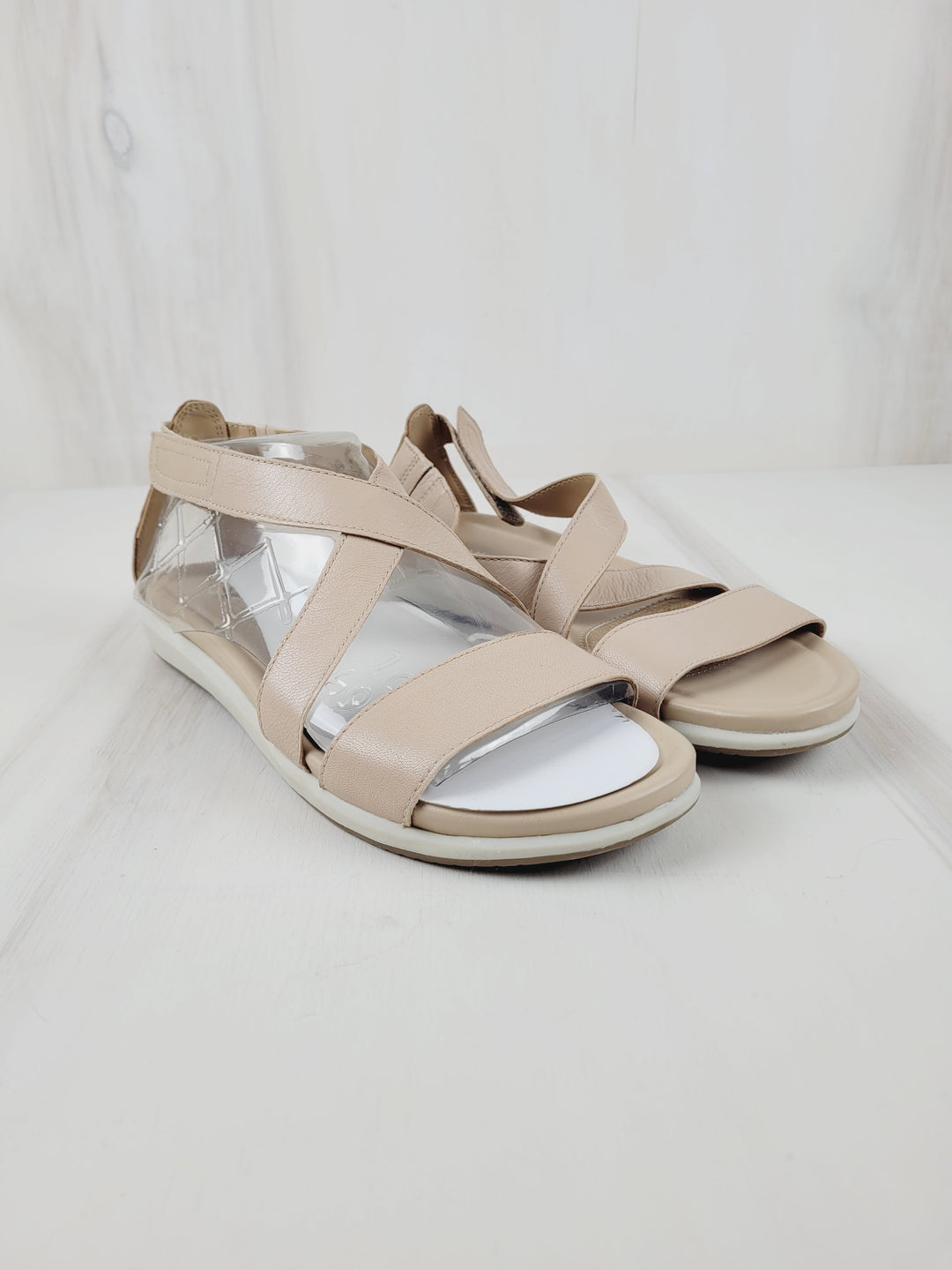 NATURALIZER N5 CONTOUR BEIGE SANDALS LADIES SIZE 10 PRE-LOVED